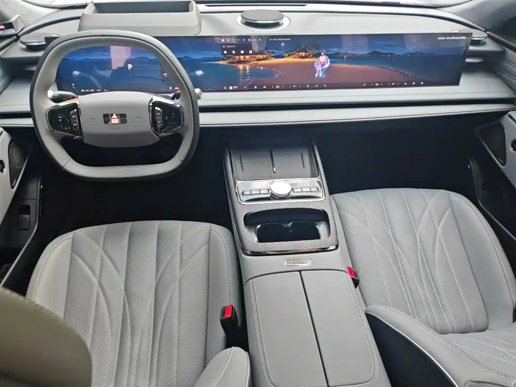 Geely Galaxy Galaxy E8 2025 700km Long Voyage Smart Drive Edition фото 9