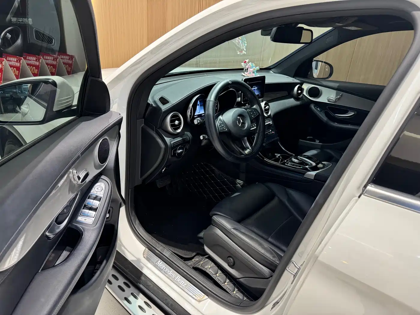 Mercedes-Benz GLC 2019 Model GLC 200 L 4MATIC фото 8