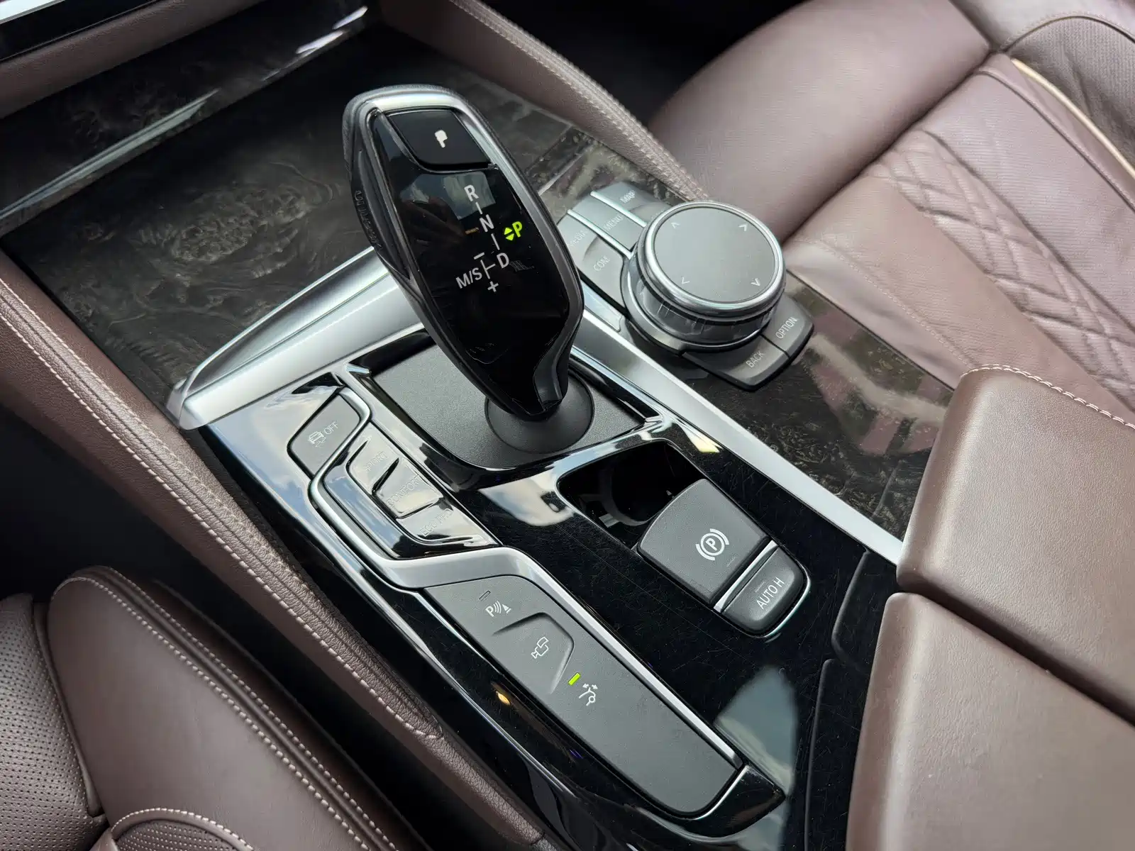 Фото 17 - BMW 6 Series GT