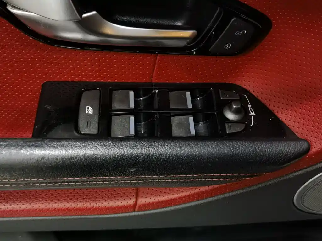 Land Rover Range Rover Evoque (Import) 2014 2014 2.0T 5-door Brilliance Sport