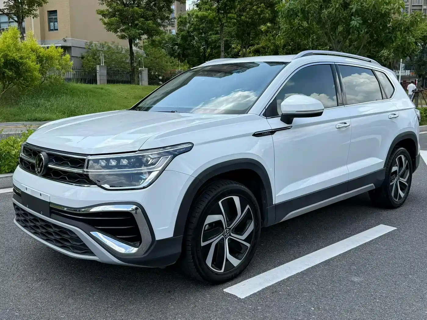 Volkswagen Tharu
