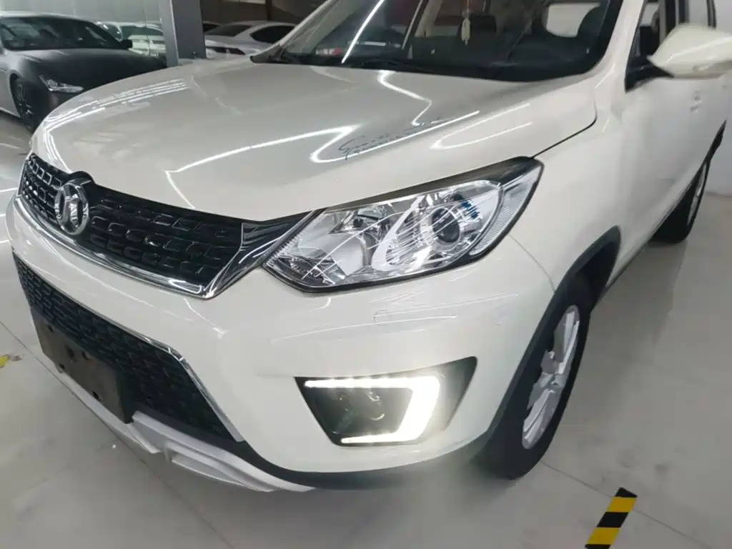 BAIC Senova X35 2016 2016 1.5L Manual Elite Edition