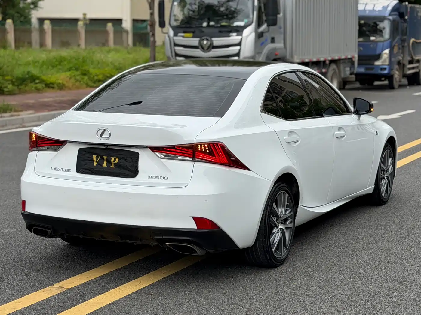 Lexus IS 2017 300 F SPORT фото 9