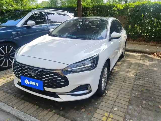 FORD FOX 2021