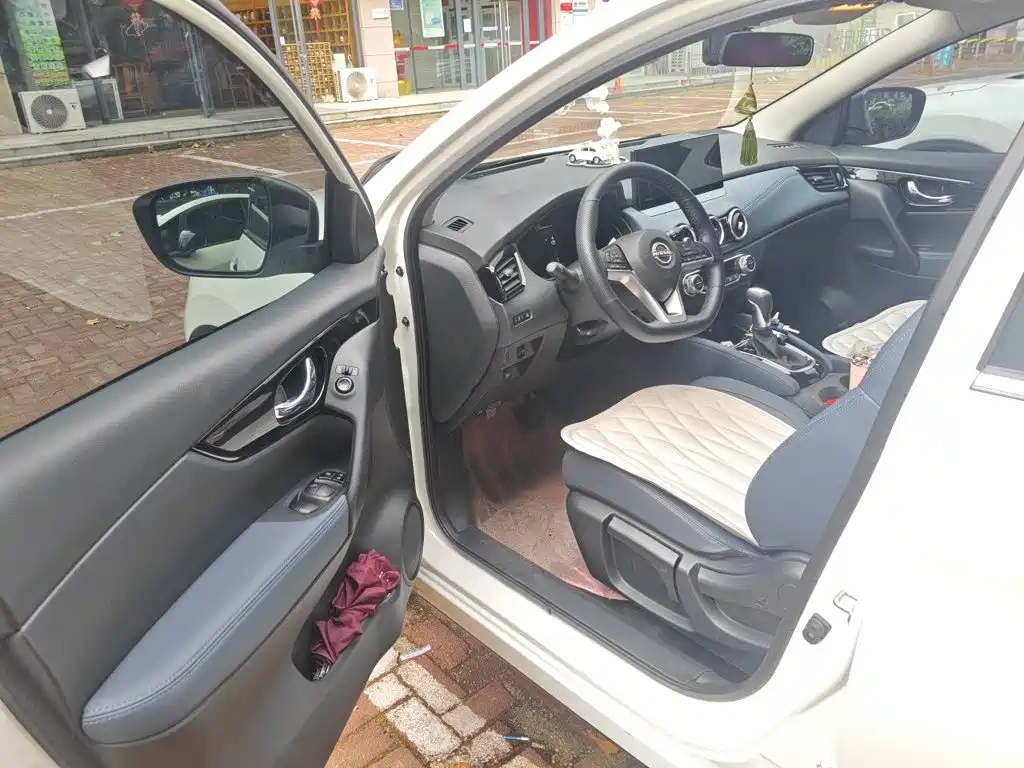 Nissan Qashqai 2025 2025 Facelift Honor 2.0L CVT XV Sincere Edition