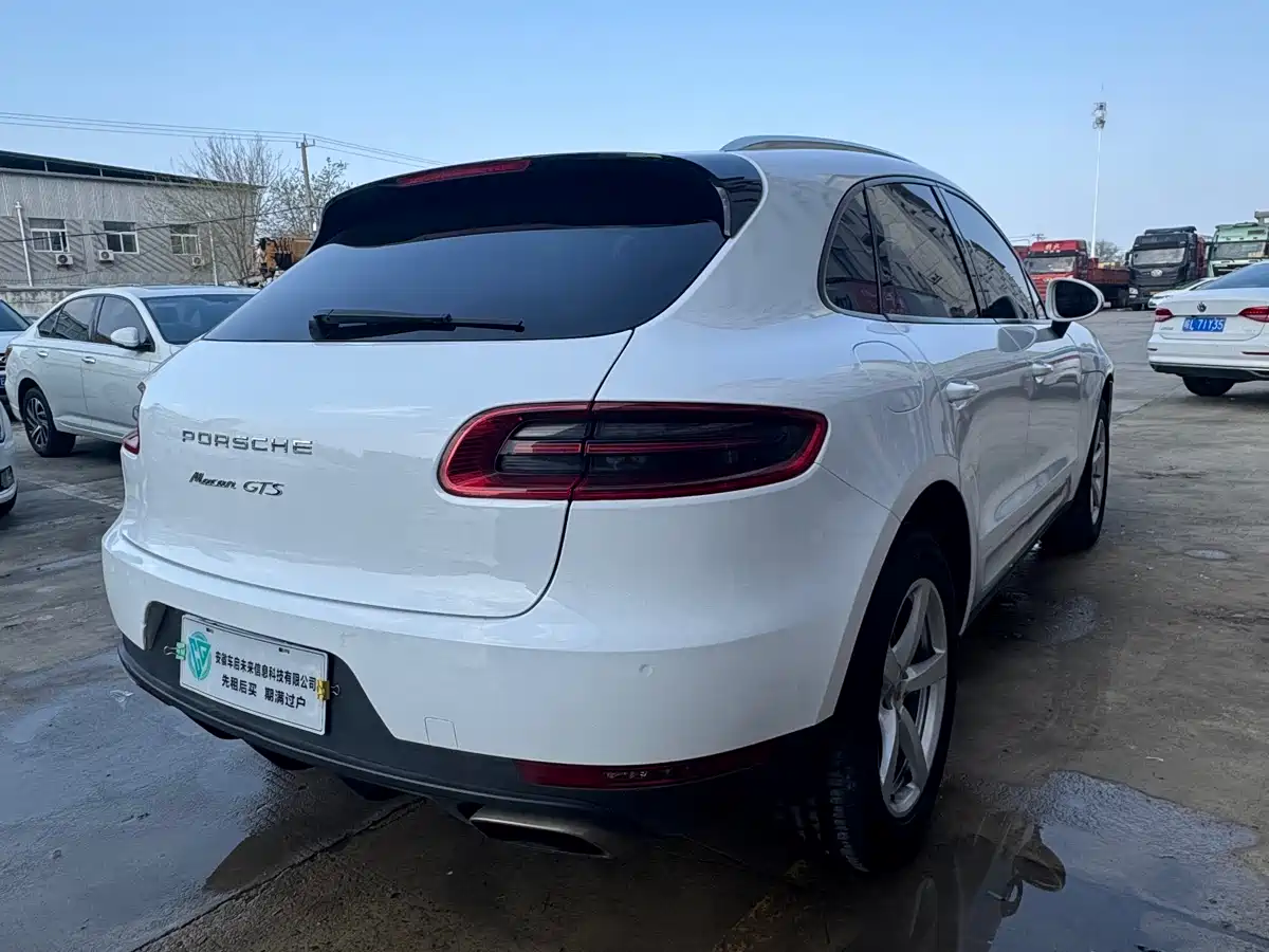 Porsche Macan 2017 Macan 2.0T фото 10