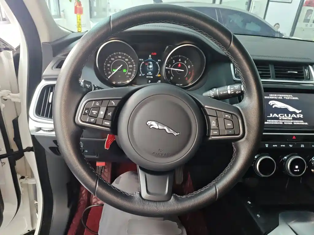 JAGUAR E-PACE