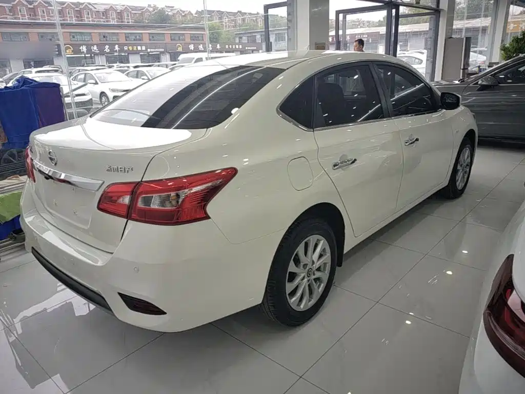 Nissan Sylphy 2025 2024 Facelift III Classic 1.6XE CVT Comfort Edition