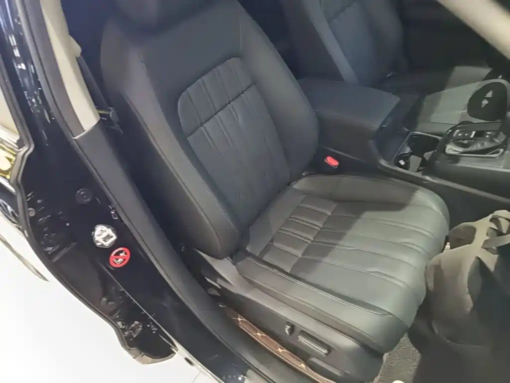 Honda Breeze 2025 2025 240TURBO FWD Luxury 5-Seater