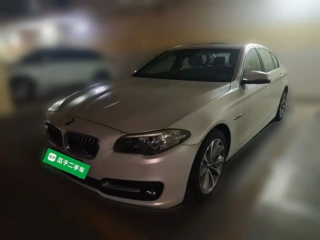 صورة 1 - BMW 5 Series