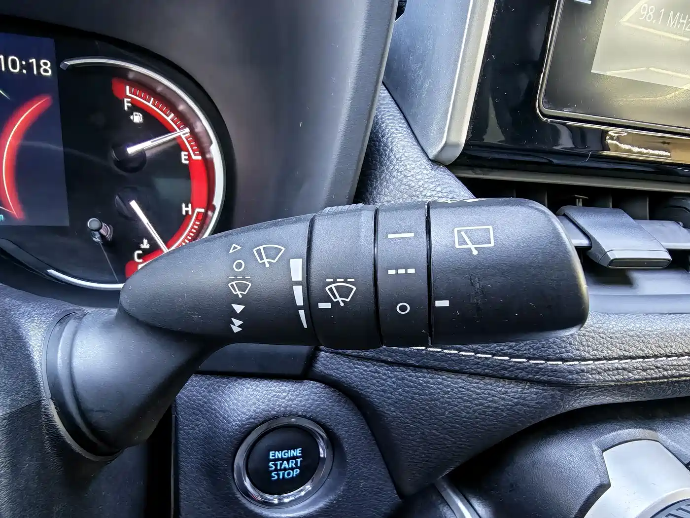 Toyota RAV4 Rongfang 2020 2.0L CVT 2WD Trend Edition фото 21