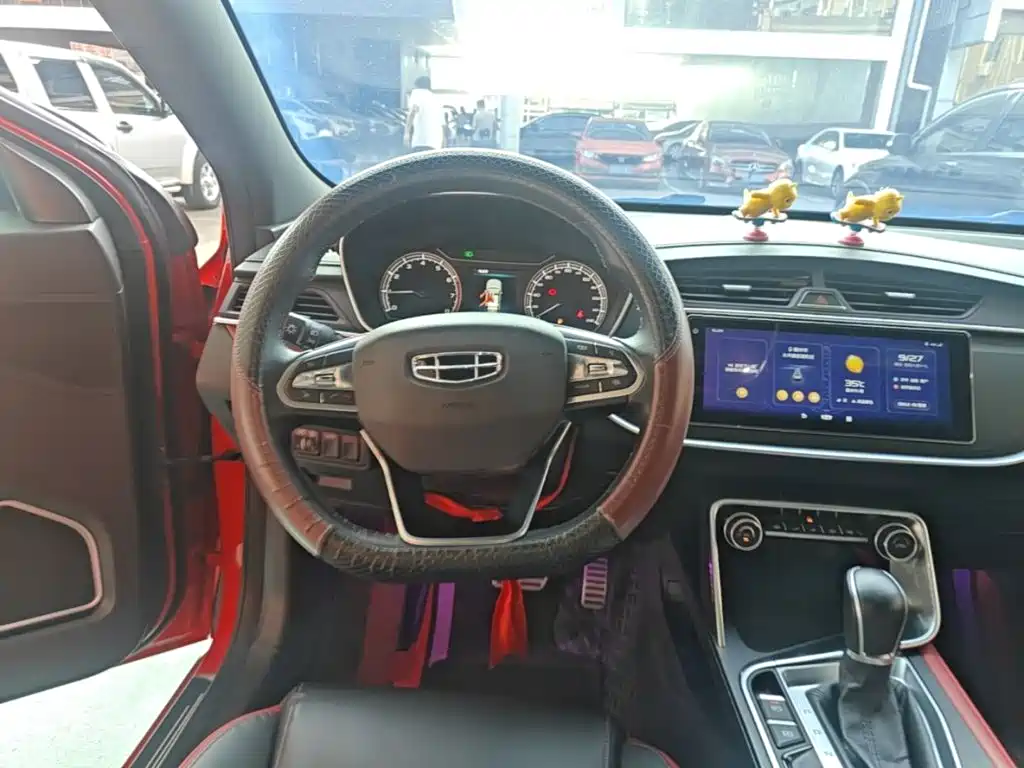 Фото 11 - Geely Binrui