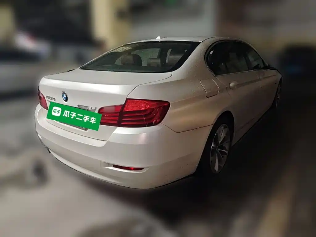 صورة 4 - BMW 5 Series
