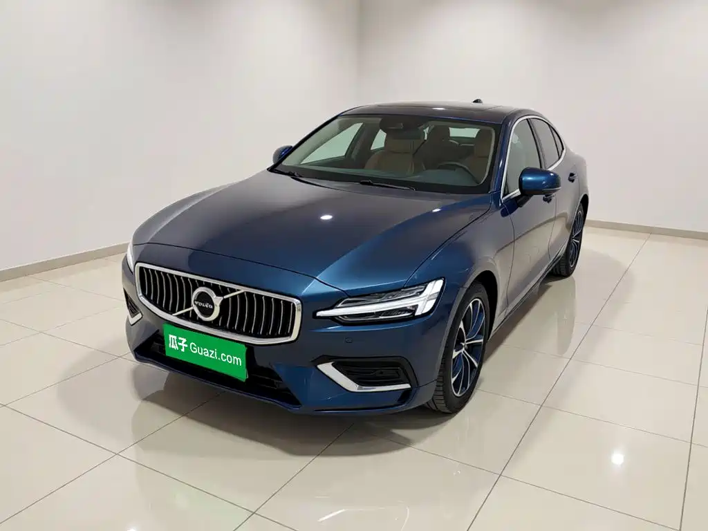 Volvo S60 2022 — пригон из Китая