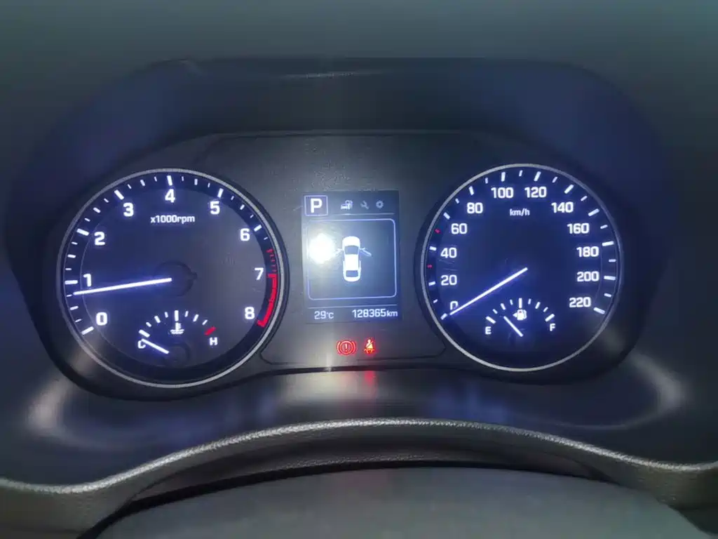 صورة 12 - Hyundai Verna