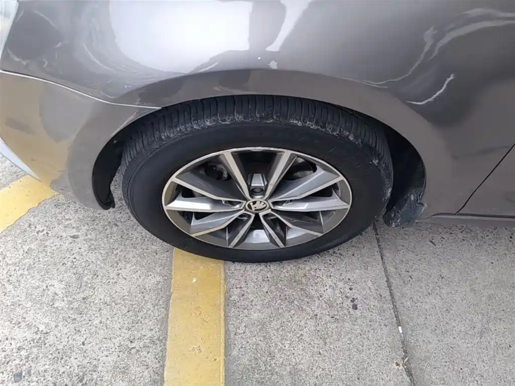 Škoda Octavia 2017 Classic 1.6L Automatic Comfort фото 23