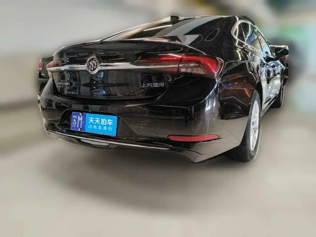 Buick Lacrosse, миниатюра 2