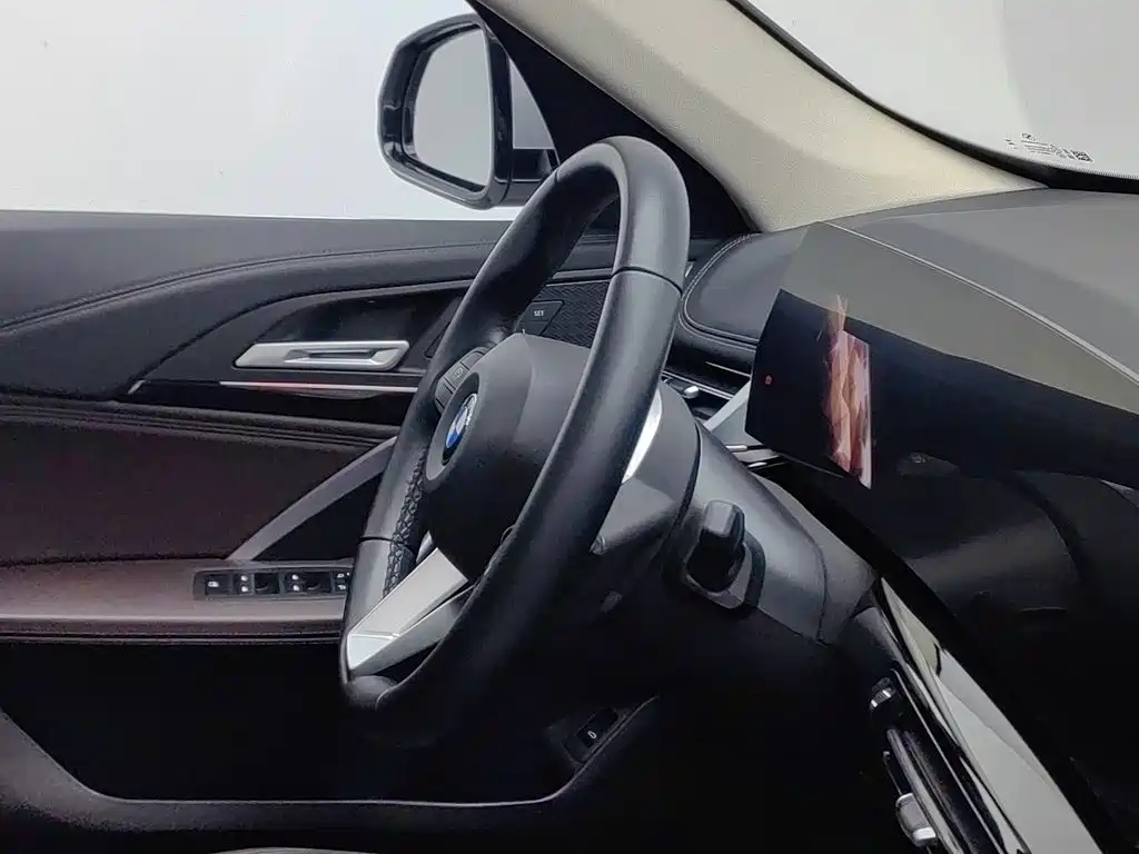 Фото 22 - BMW X1