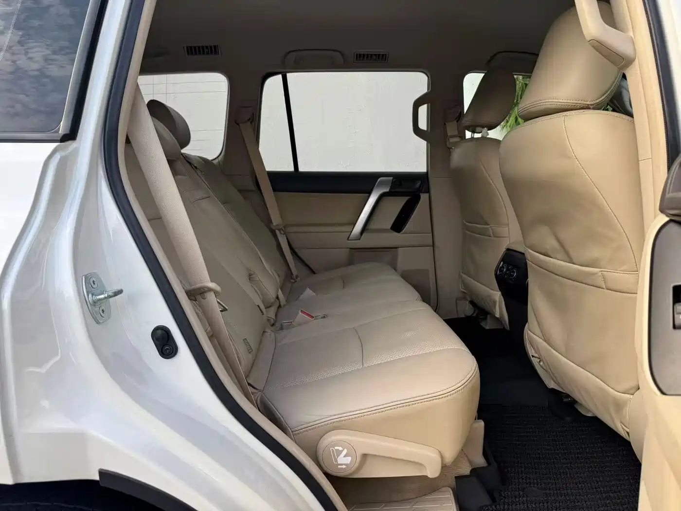 Toyota Prado (Import) 2019 2017 Base Model