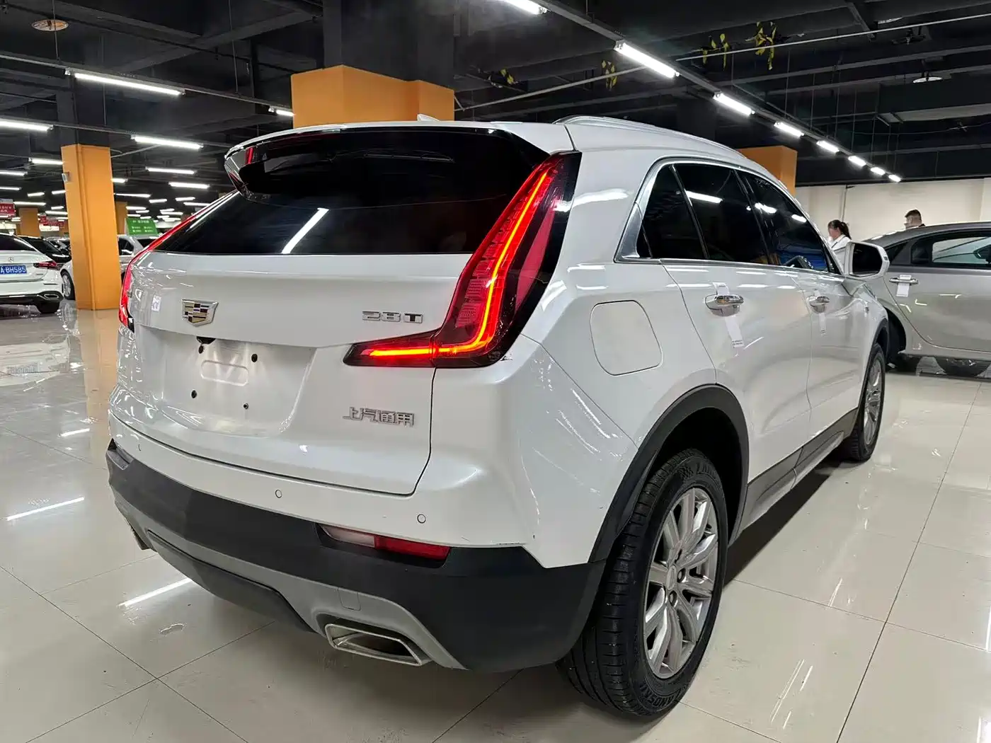 Cadillac XT4 2020 28T FWD Leading Trim фото 9
