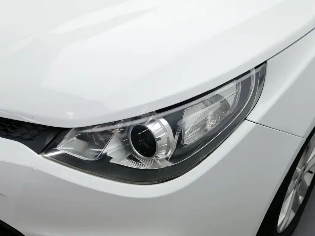 MG MG5 2013 2012 1.5L Automatic Luxury Edition