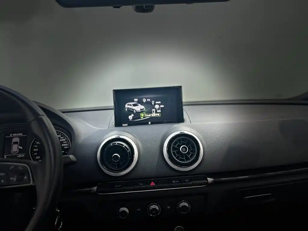 Audi A3 2019 Sportback 35 TFSI Fashion China VI фото 13