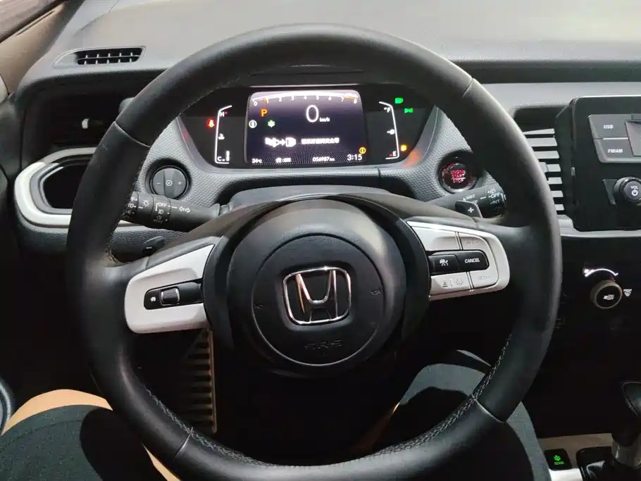 صورة 15 - Honda Fit