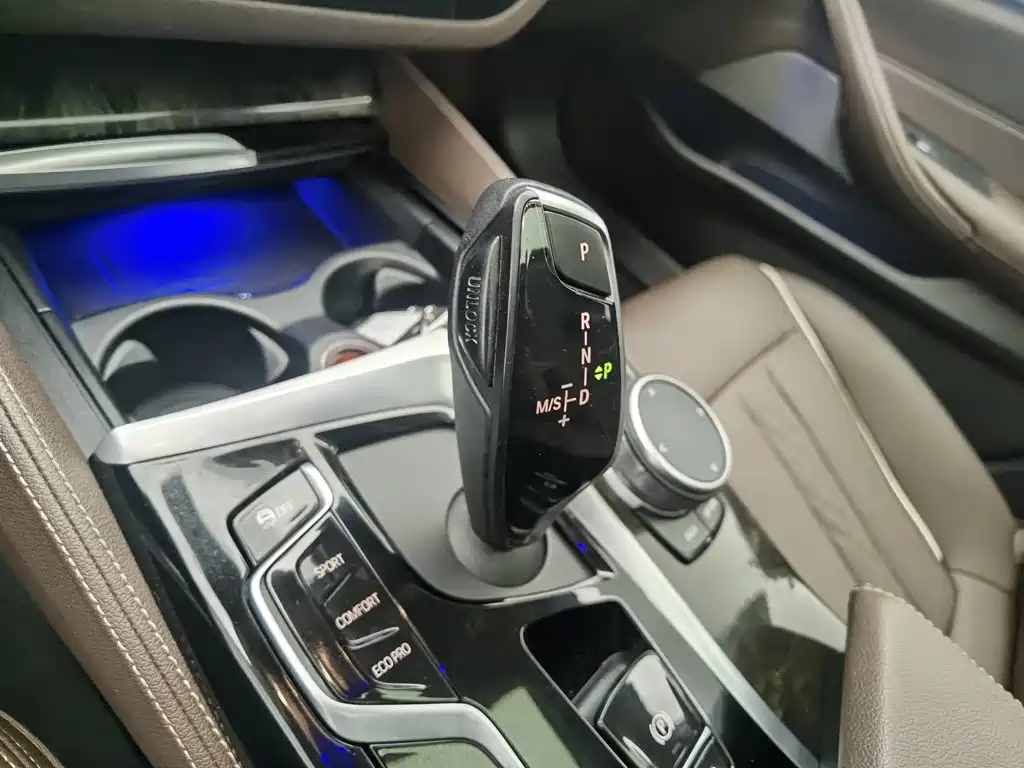 Photo 13 - BMW 5 Series