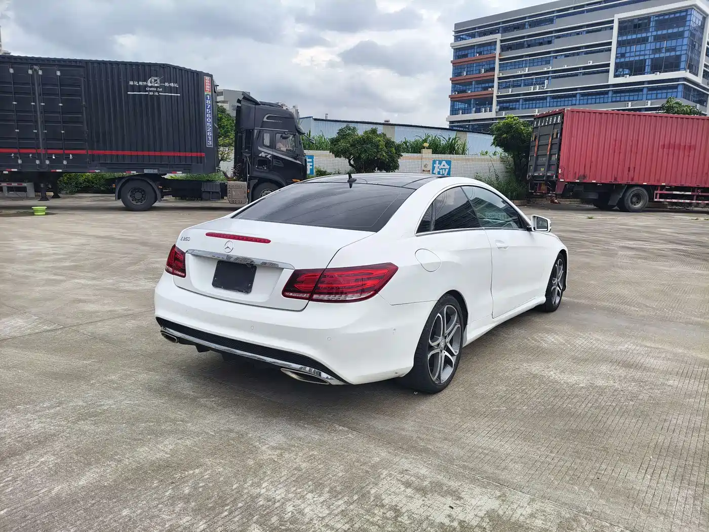 Mercedes-Benz E-Class (Import) 2014 E 200 Coupe фото 4