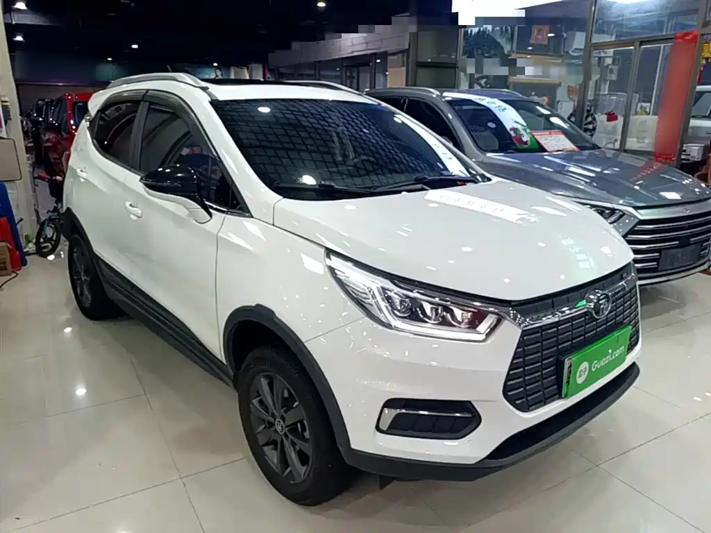 BYD Yuan New Energy 2019 EV360 Smart Connect Edition фото 4