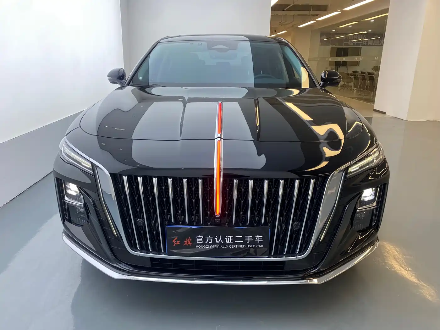 Hongqi H5 2024 2.0T Automatic Smart Connect Flag Smooth Edition фото 2