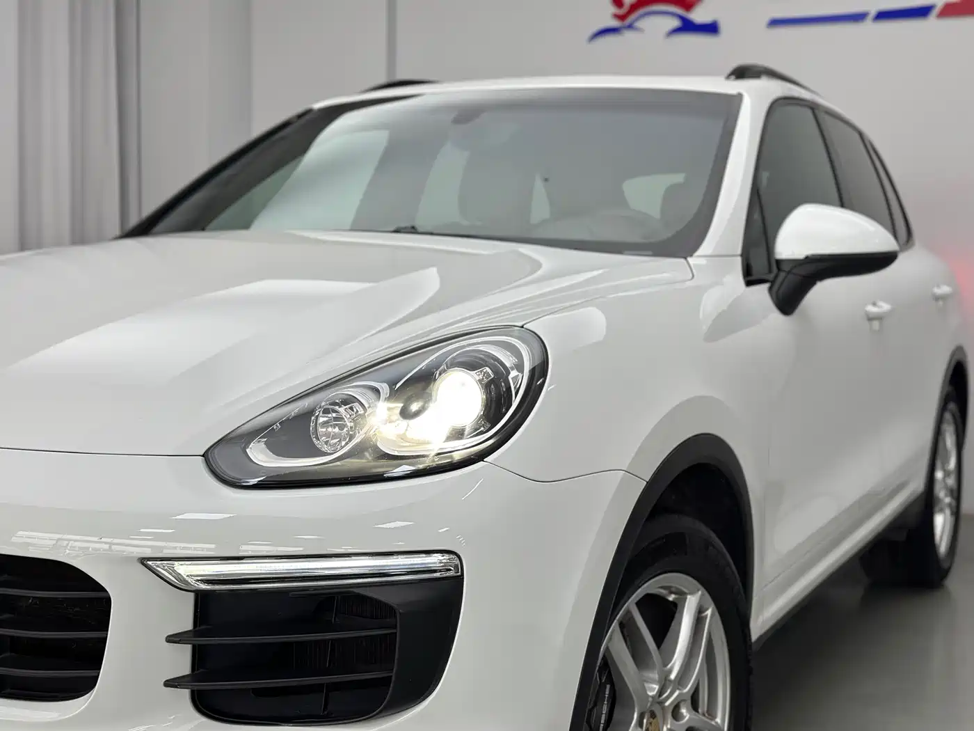 Porsche Cayenne 2015 Cayenne 3.0T фото 3