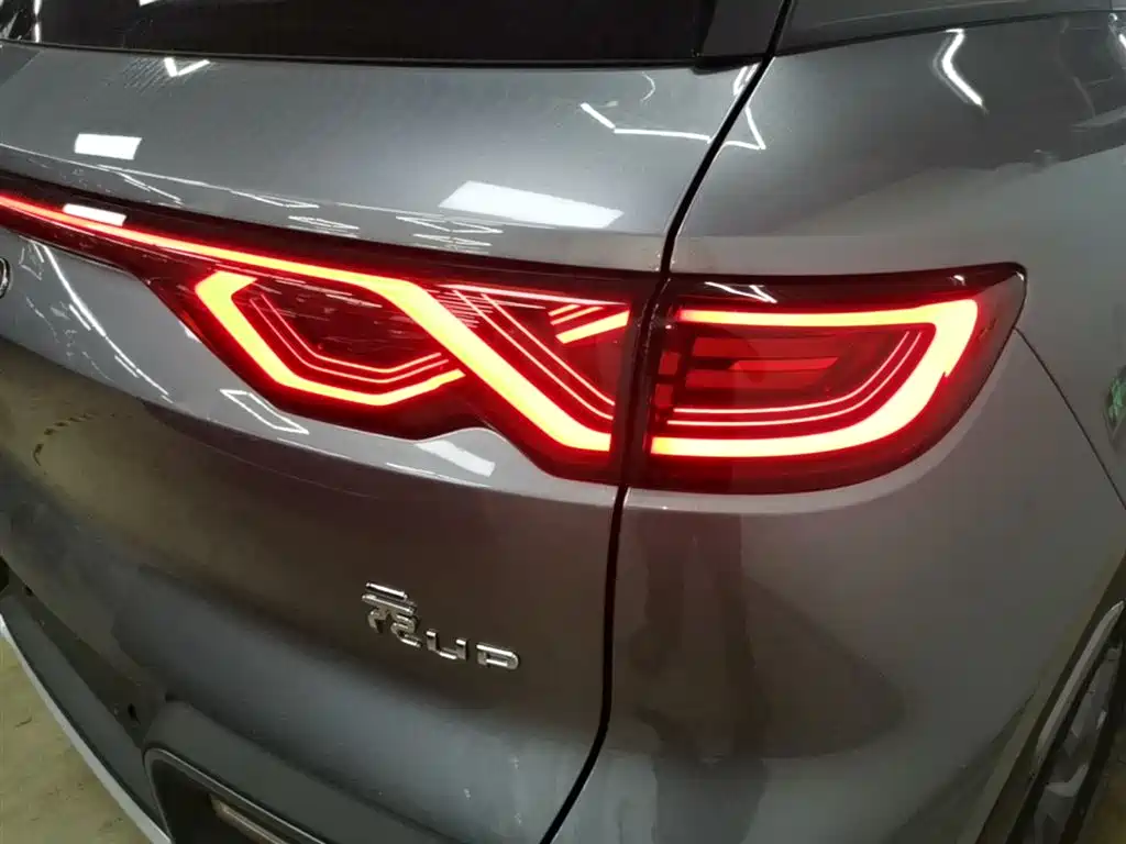 BYD Yuan UP 2025 Smart Drive Edition 401KM Vitality Version фото 8