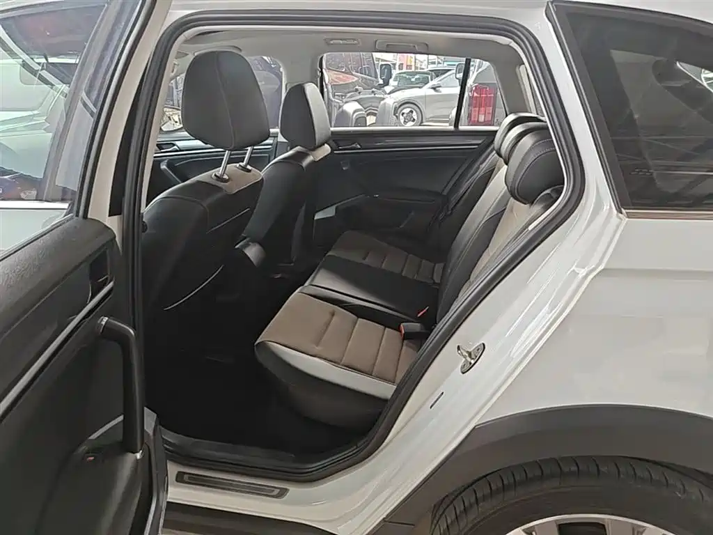 Volkswagen C-TREK 2018 230TSI DSG Comfort фото 16