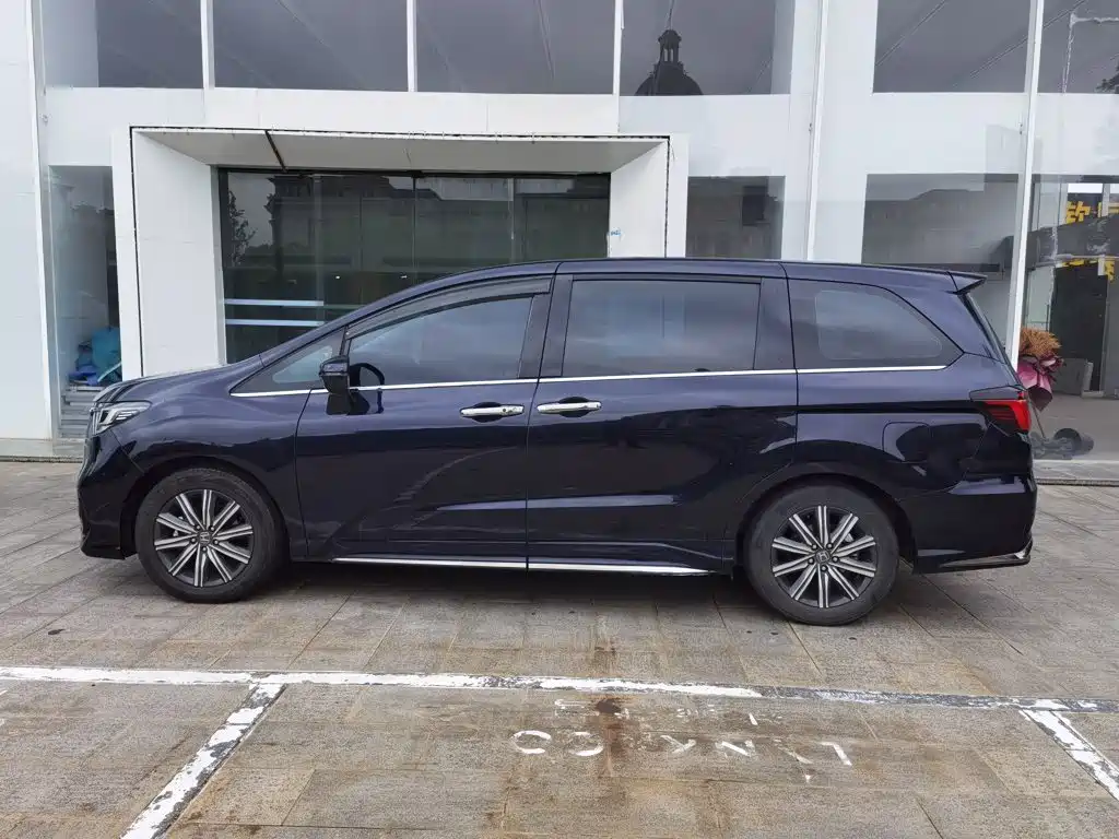 Photo 21 - Honda Odyssey