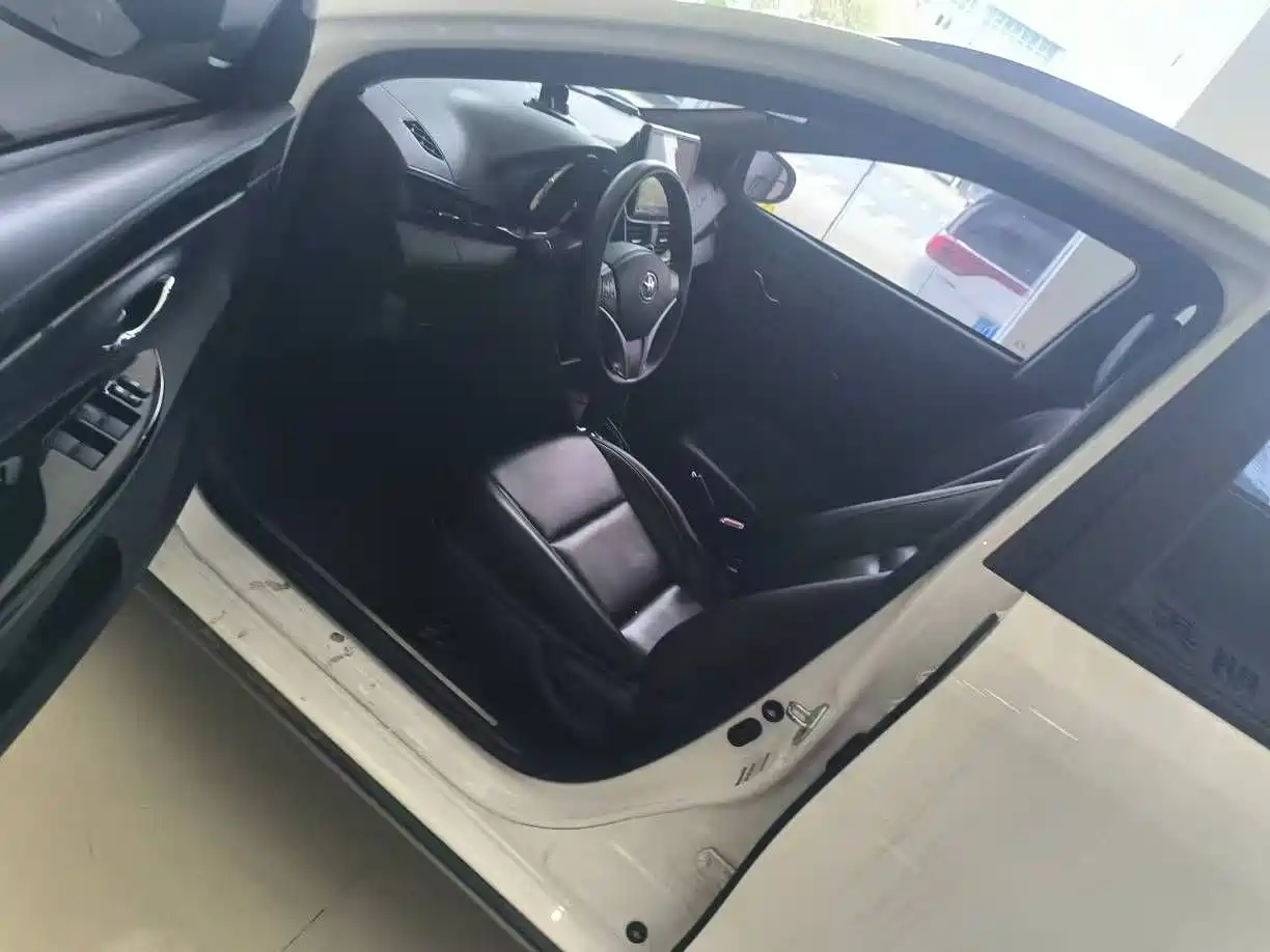 Toyota YARiS L Zhi Xuan 2022 Zhi Xuan X 1.5L CVT Luxury PLUS Edition фото 7