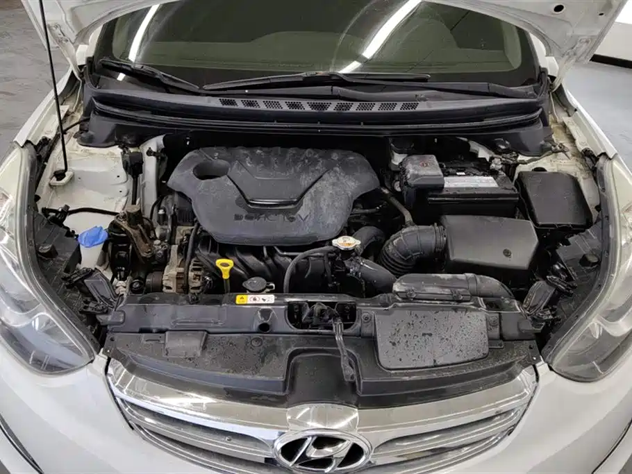 Hyundai Langdong 2013 1.6L Automatic Leading фото 10