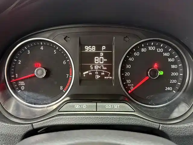Volkswagen Polo 2016 1.6L Automatic Comfort фото 13