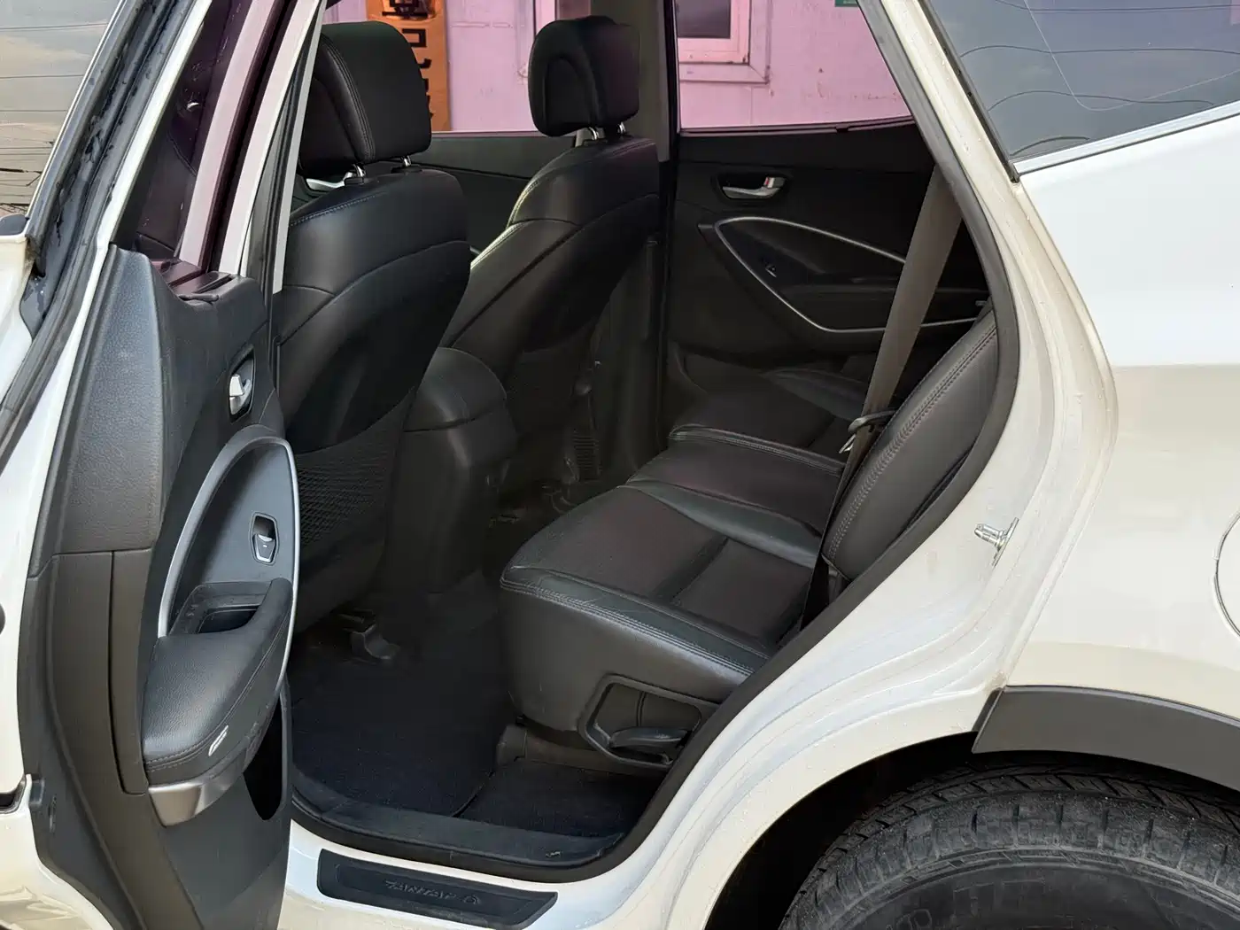 Hyundai Santa Fe 2013 Facelift 2.4L Automatic 4WD Smart фото 8