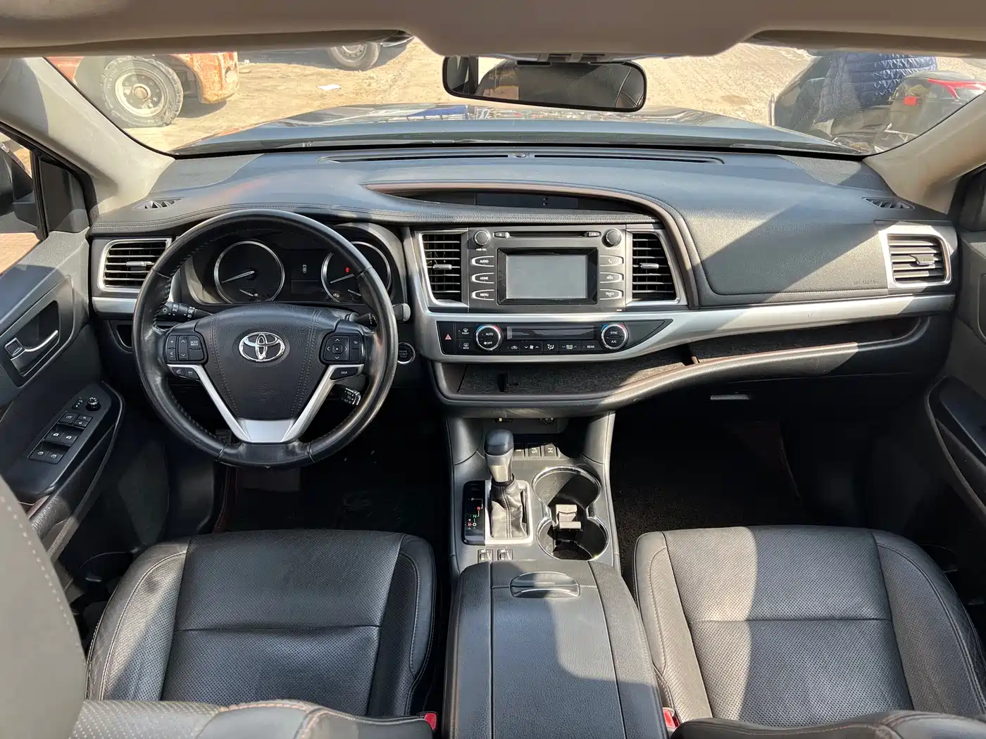Toyota Highlander 2015 2.0T AWD Luxury Edition 7-seater фото 10