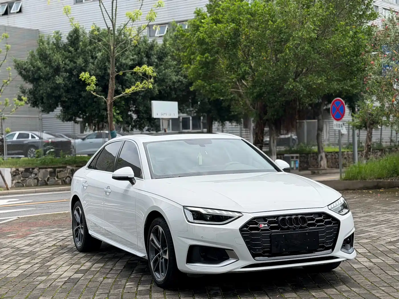 Audi A4L 2020 40 TFSI Fashion Elegance фото 3
