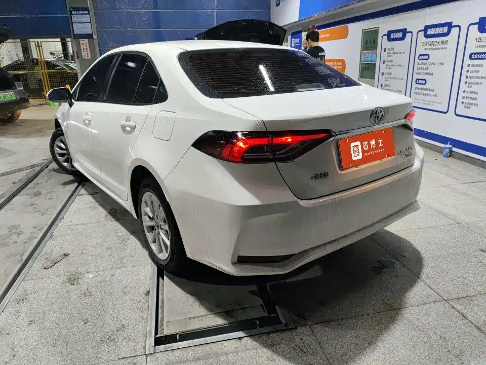 Toyota Corolla 2021 1.2T S-CVT Elite PLUS Edition фото 3