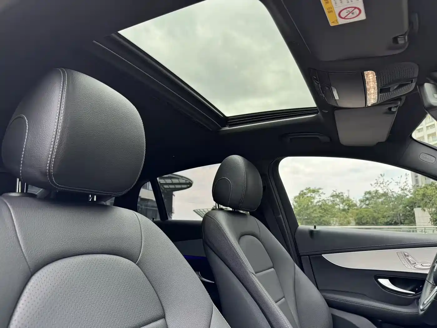 Mercedes-Benz GLC Coupe 2020 GLC 260 4MATIC Coupe SUV фото 25