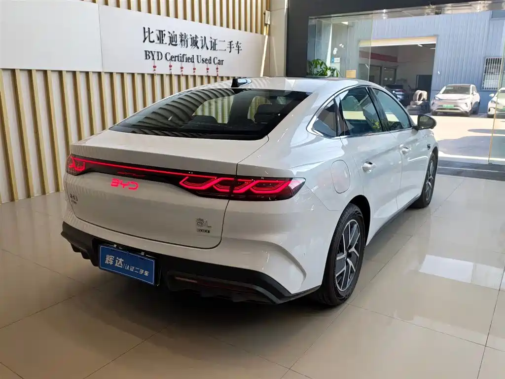 BYD QIN L