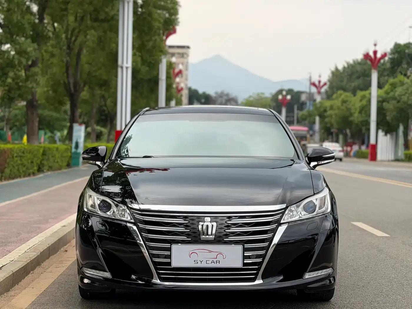 Toyota Crown 2017 2.0T Sport Edition фото 2