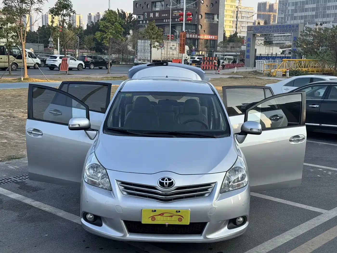 Toyota E'Z 2012 180G CVT Comfort Multi-function Edition фото 4