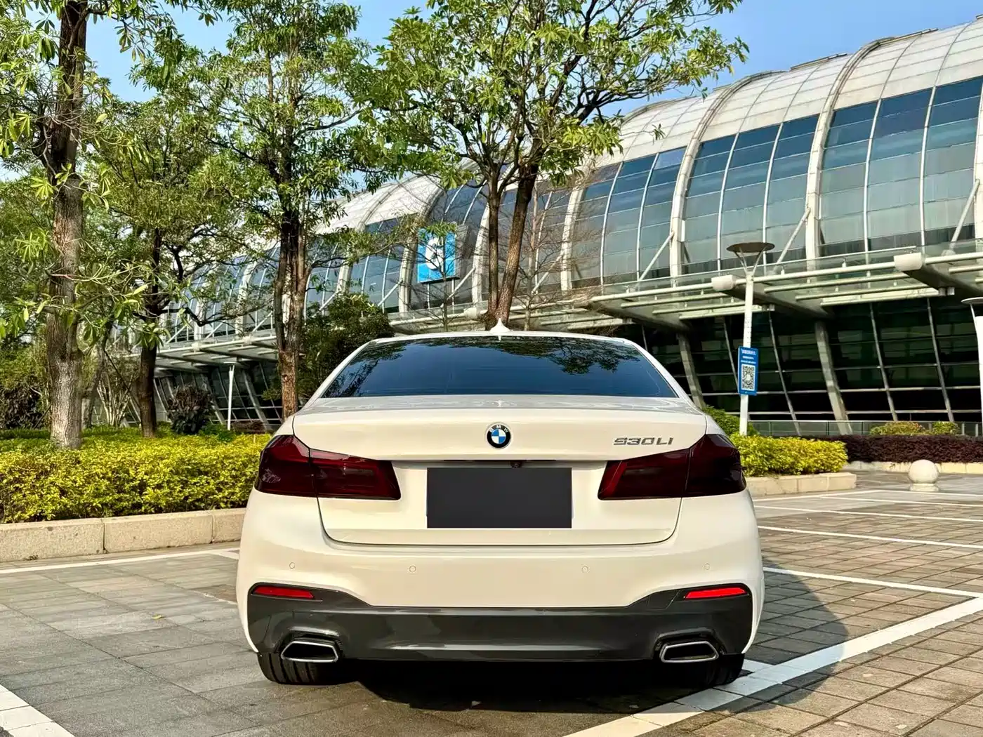 BMW 5 Series 2020 Model 530Li xDrive M Sport Package фото 8