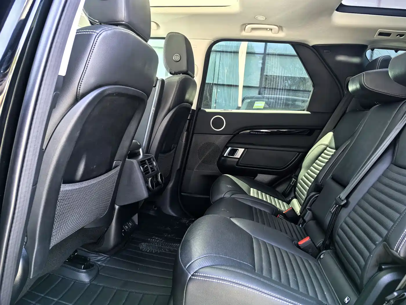 Land Rover Discovery 2024 Model 360PS S фото 10