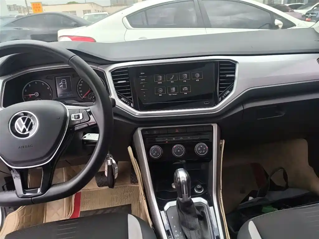 Volkswagen T-ROC 2021 Facelift 280TSI DSG 2WD Elite Smart Connect Edition фото 13