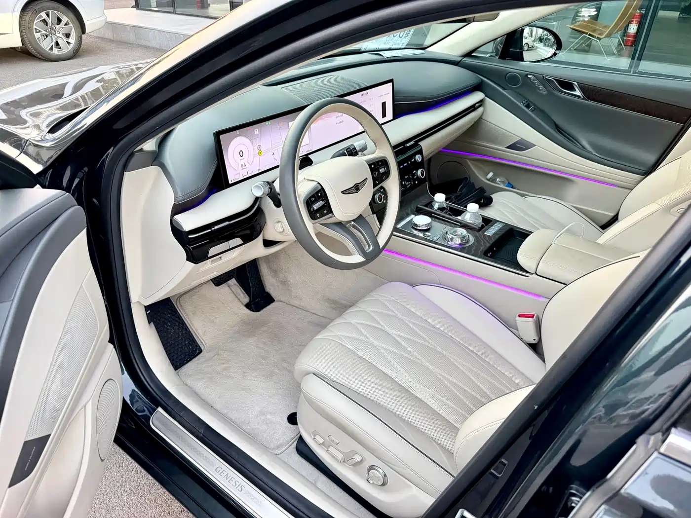 Genesis G80 2025 2024 2.5T 4WD Flagship Edition